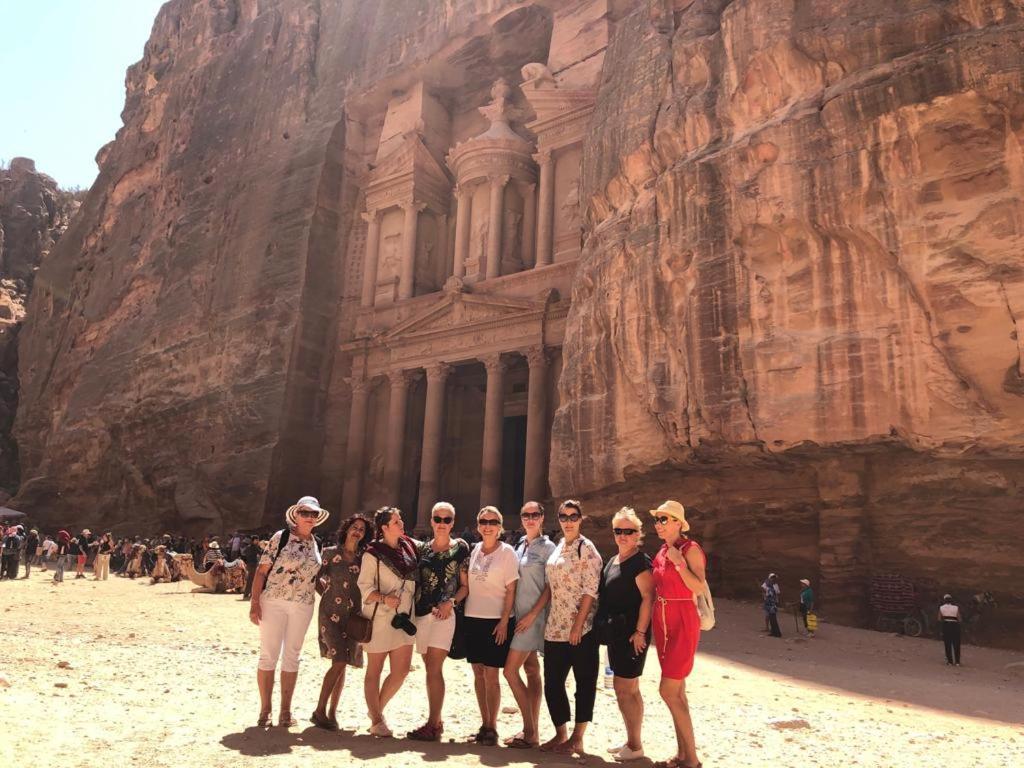 Guest House Attallah Wadi Musa Exterior photo